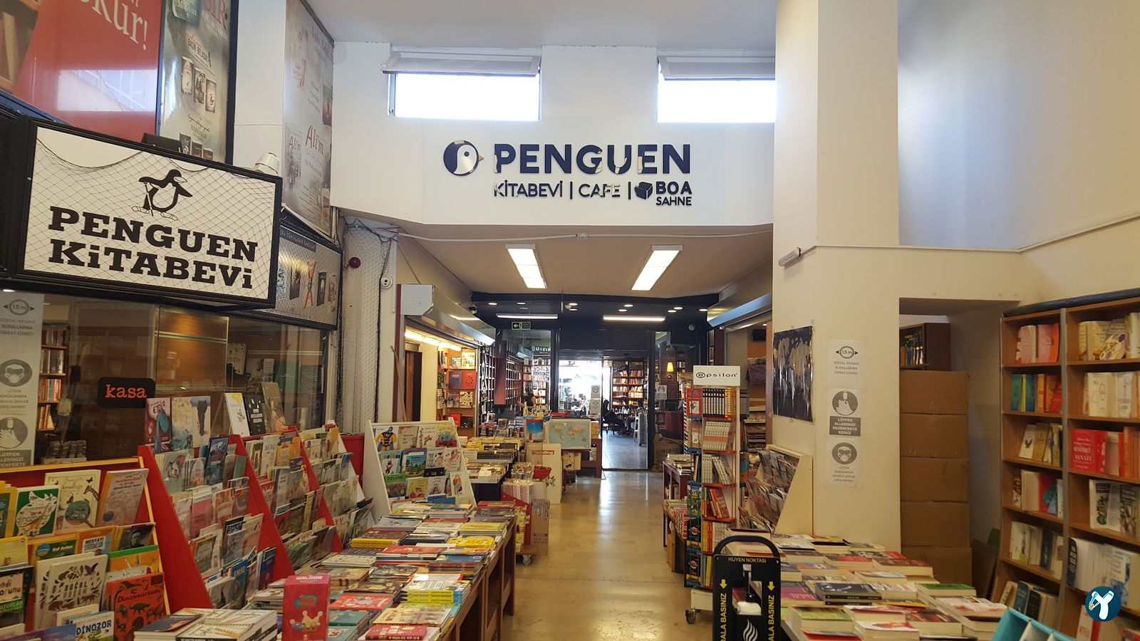 Penguen Kitapevi Kadıköy Şubesi