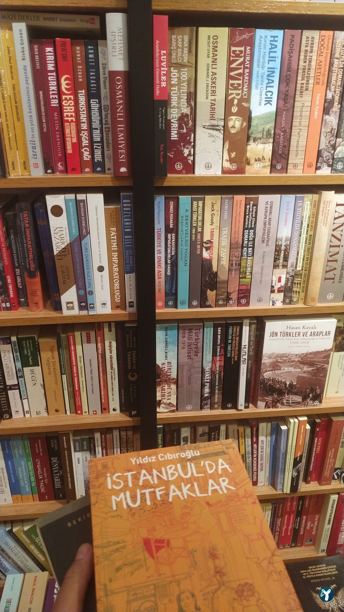 Penguen Kitapevi Kadıköy Şubesi