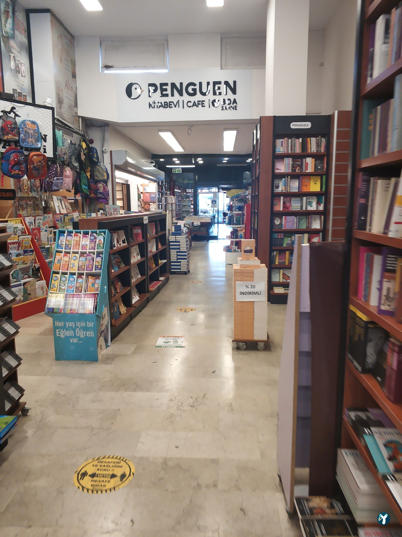 Penguen Kitapevi Kadıköy Şubesi