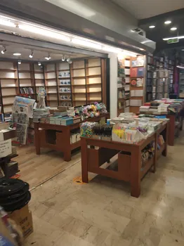Penguen Kitapevi Kadıköy Şubesi resimleri Penguen Kitapevi Kadıköy Şubesi resimleri