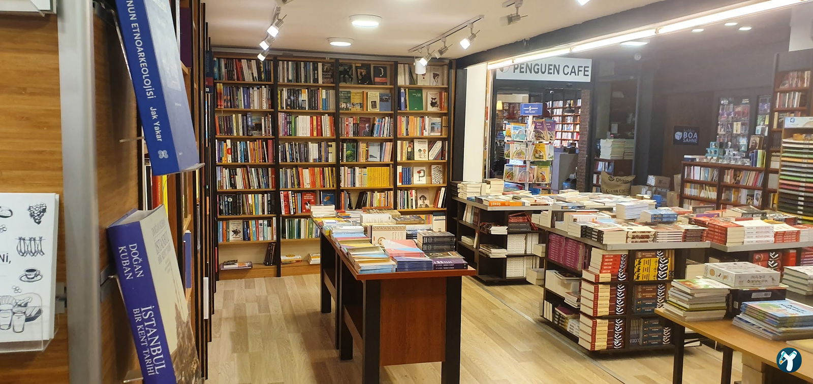 Penguen Kitapevi Kadıköy Şubesi