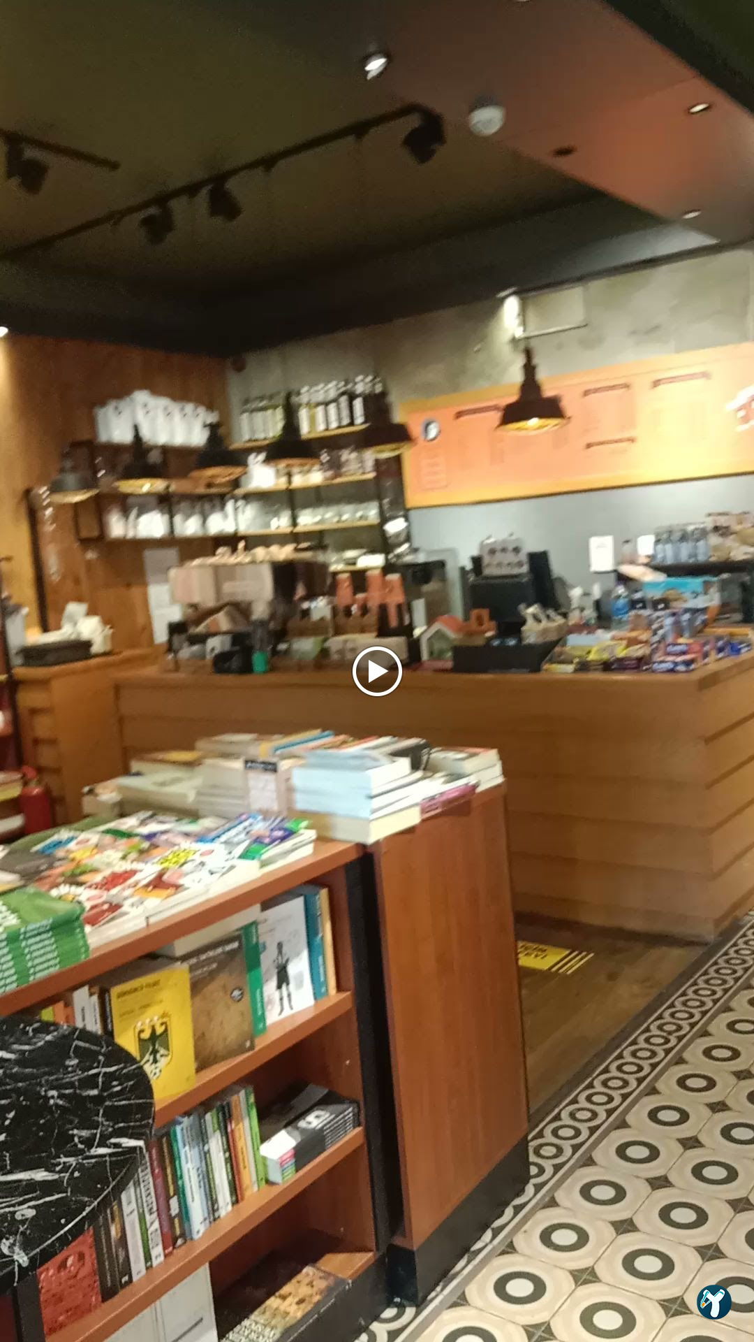 Penguen Kitapevi Kadıköy Şubesi