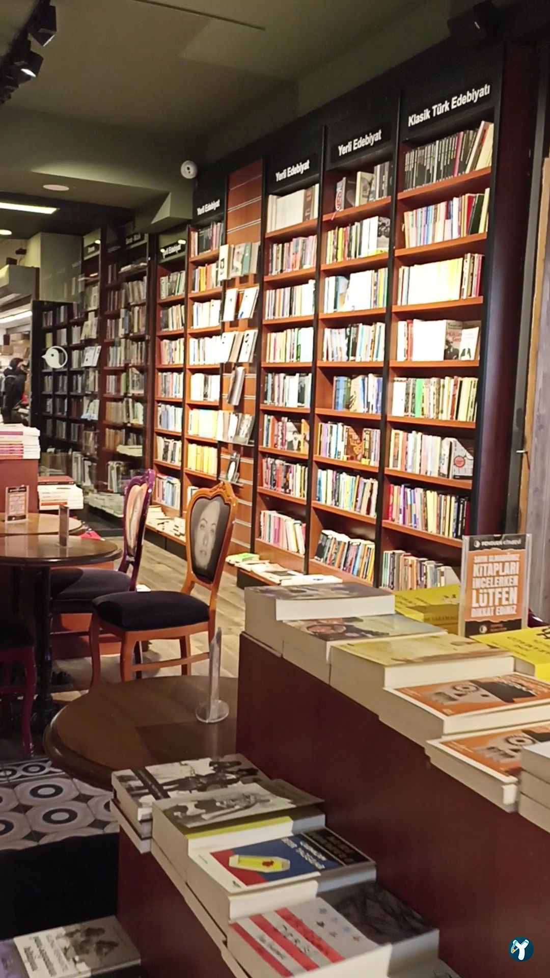 Penguen Kitapevi Kadıköy Şubesi
