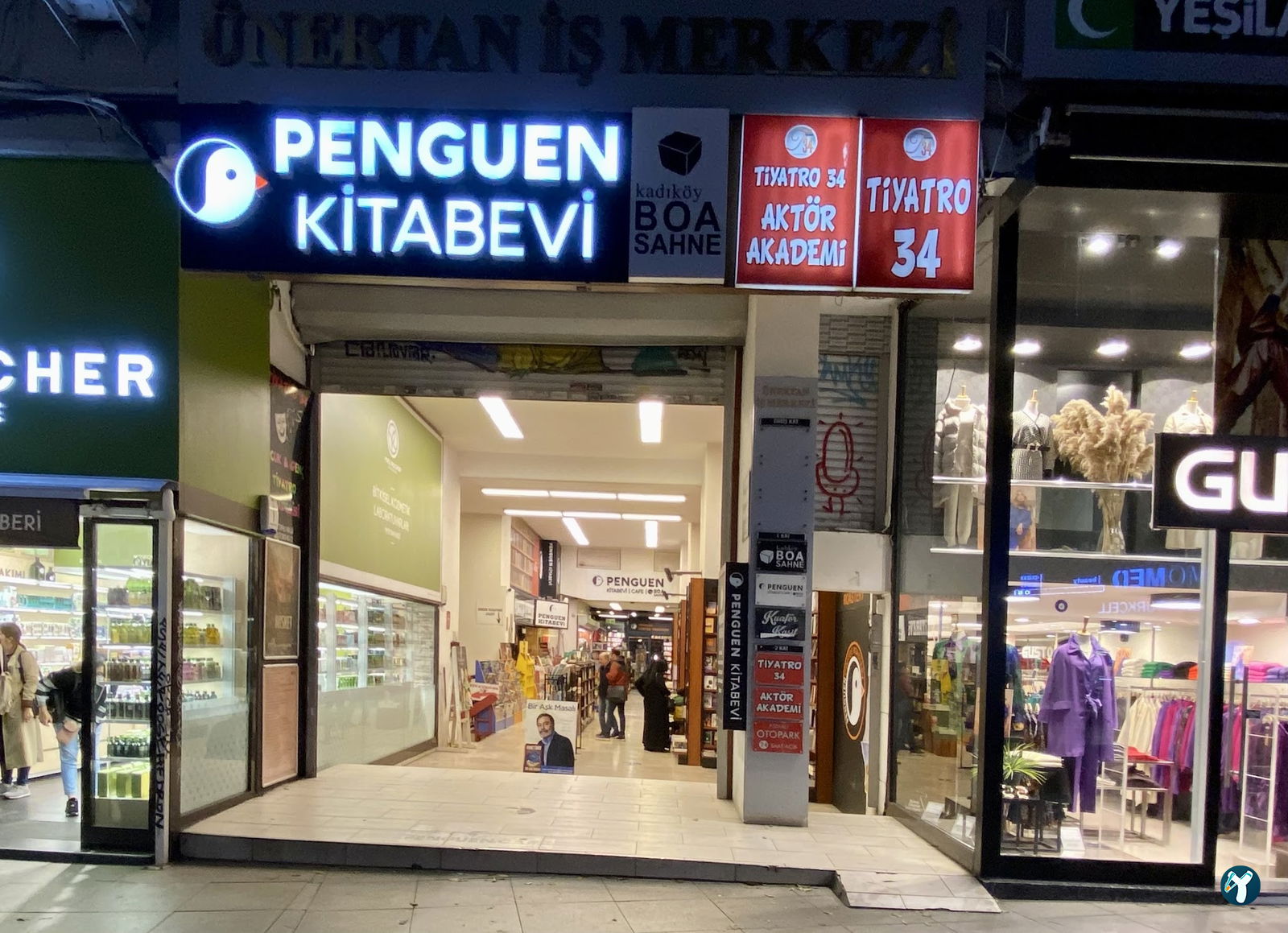 Penguen Kitapevi Kadıköy Şubesi