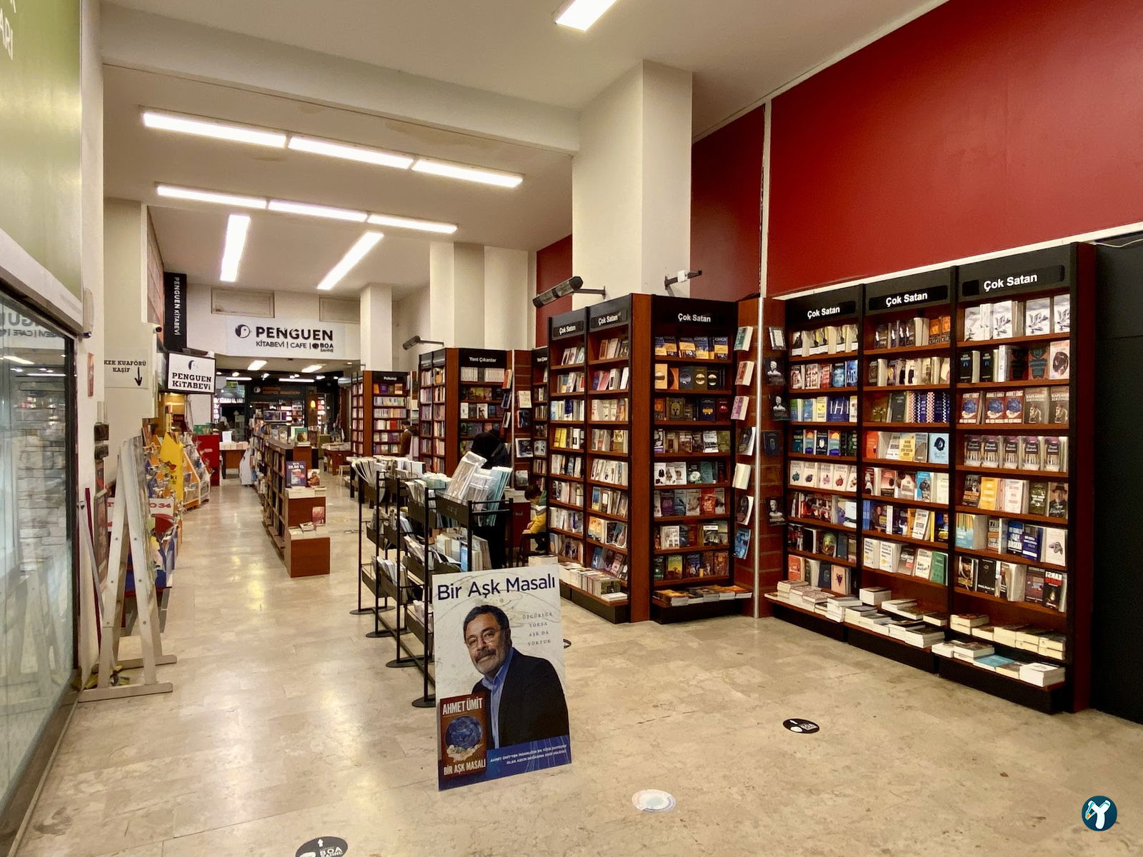 Penguen Kitapevi Kadıköy Şubesi