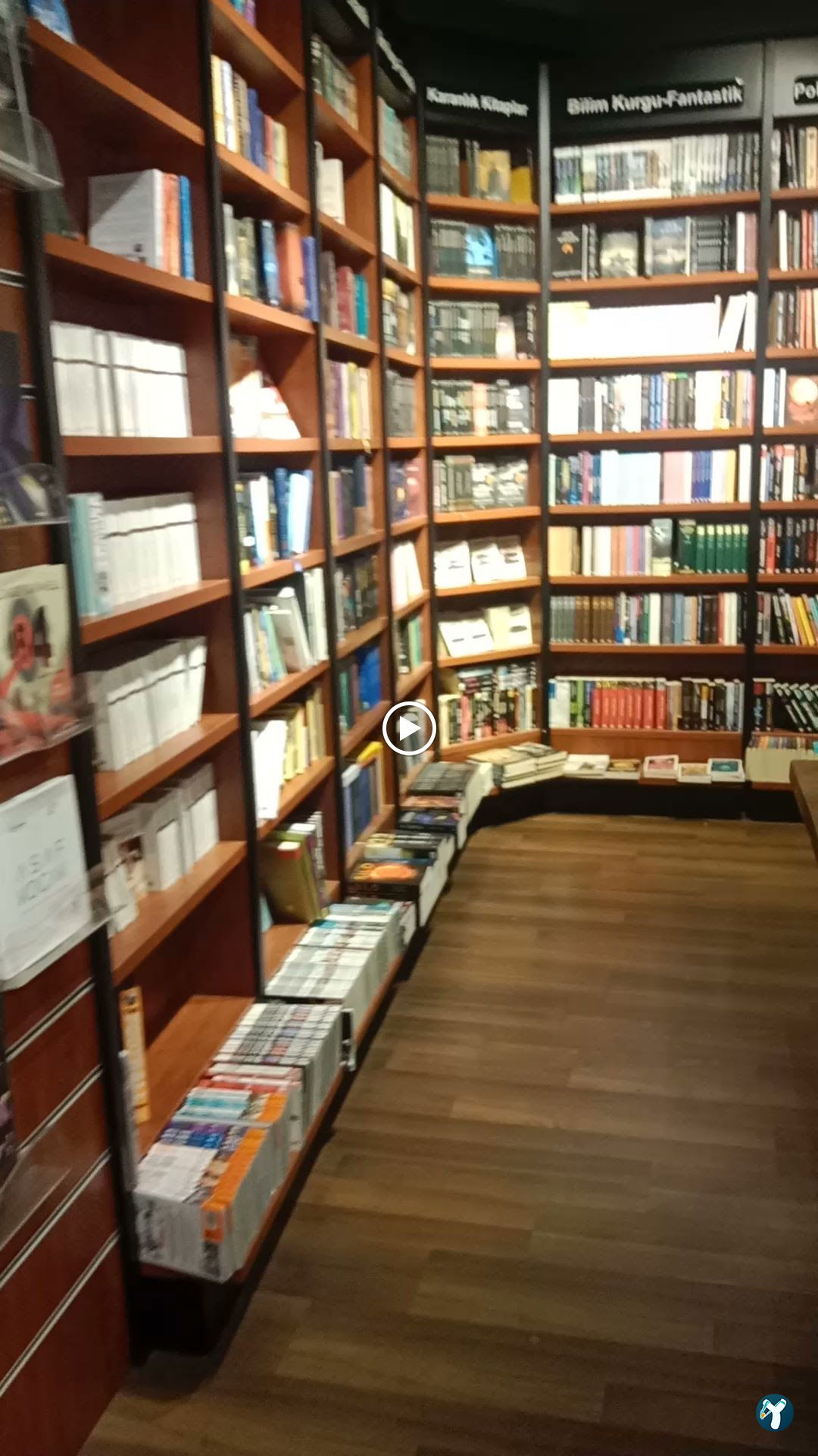 Penguen Kitapevi Kadıköy Şubesi