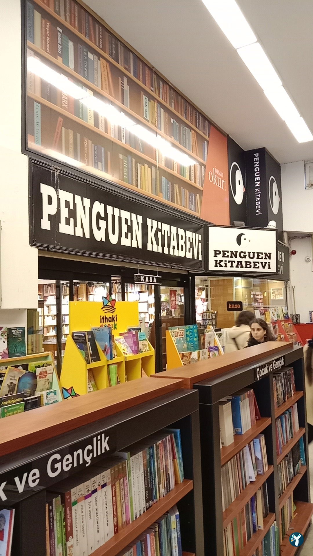 Penguen Kitapevi Kadıköy Şubesi