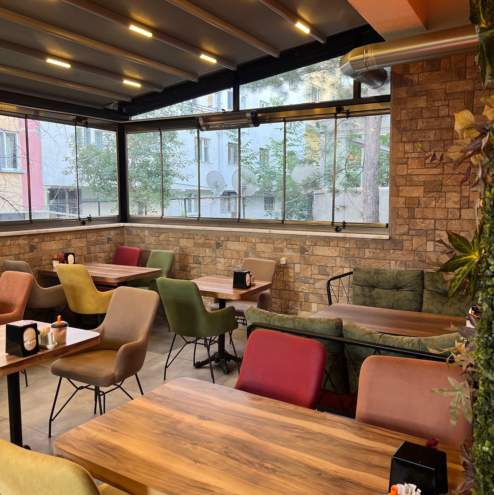 Cafe By Deva - Eskişehir Serpme Kahvaltı Mekanı