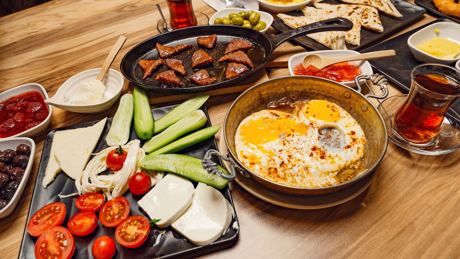 Cafe By Deva - Eskişehir Serpme Kahvaltı Mekanı