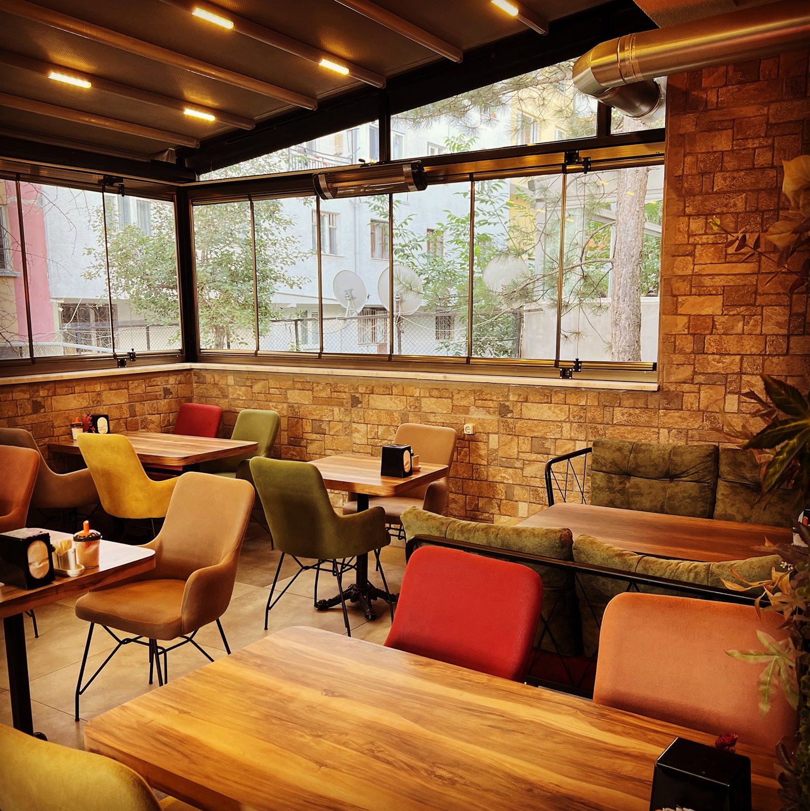 Cafe By Deva - Eskişehir Serpme Kahvaltı Mekanı