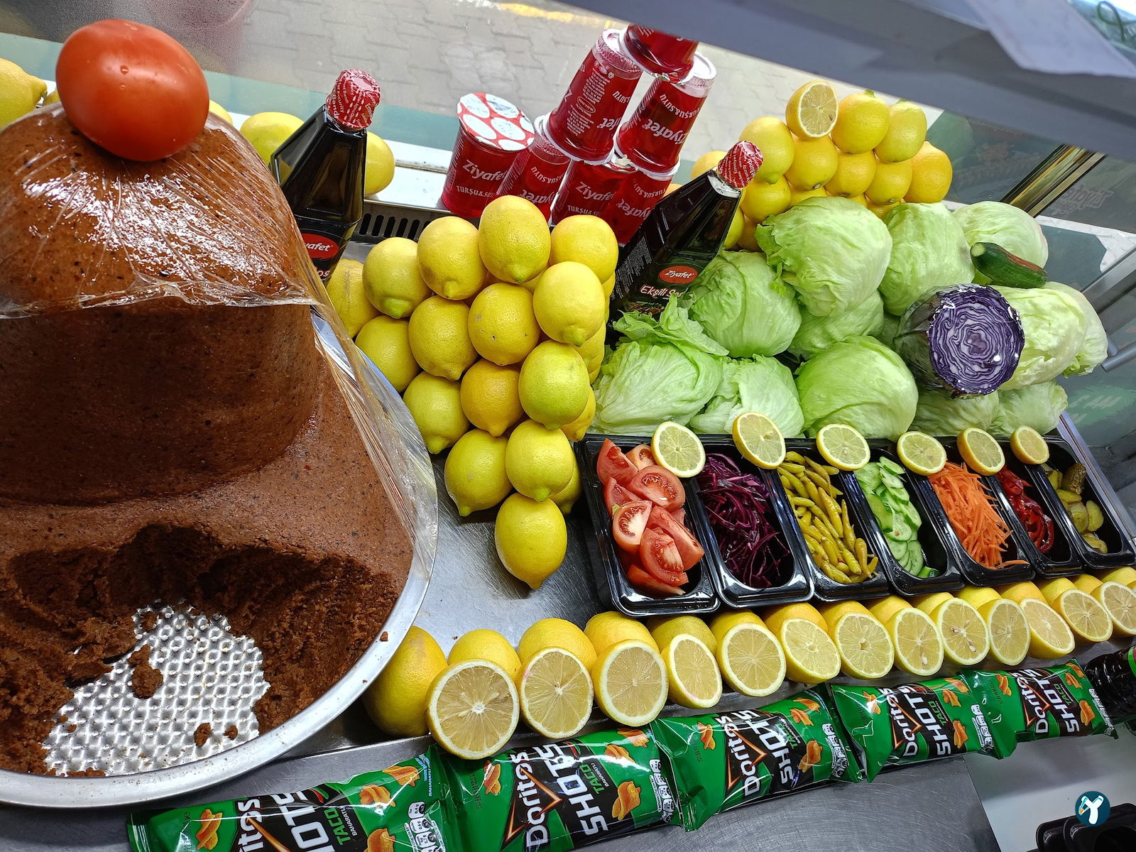 Yücco'Nun Yeri̇ Zi̇yafet Çi̇ğköfte.