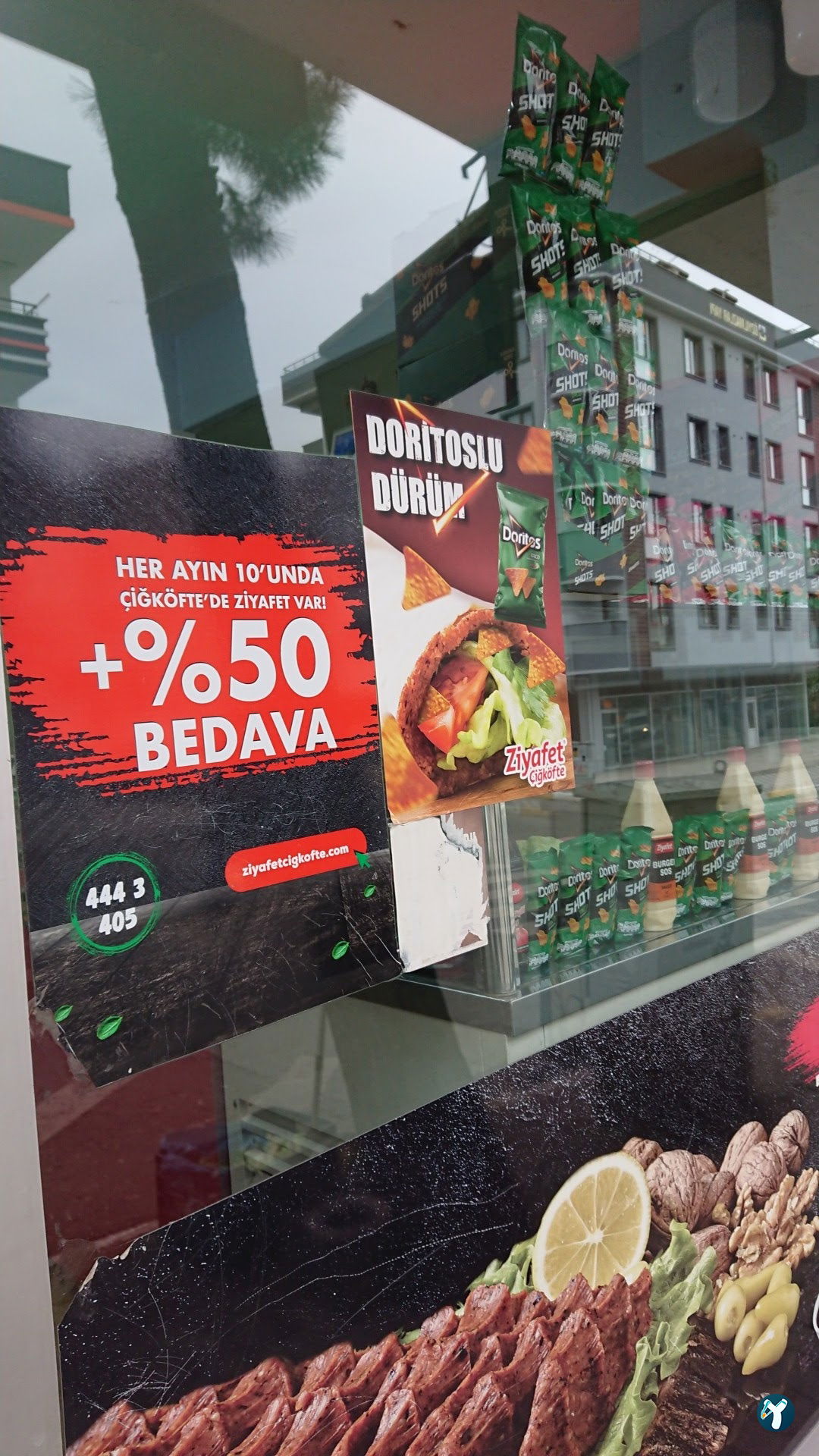Yücco'Nun Yeri̇ Zi̇yafet Çi̇ğköfte.