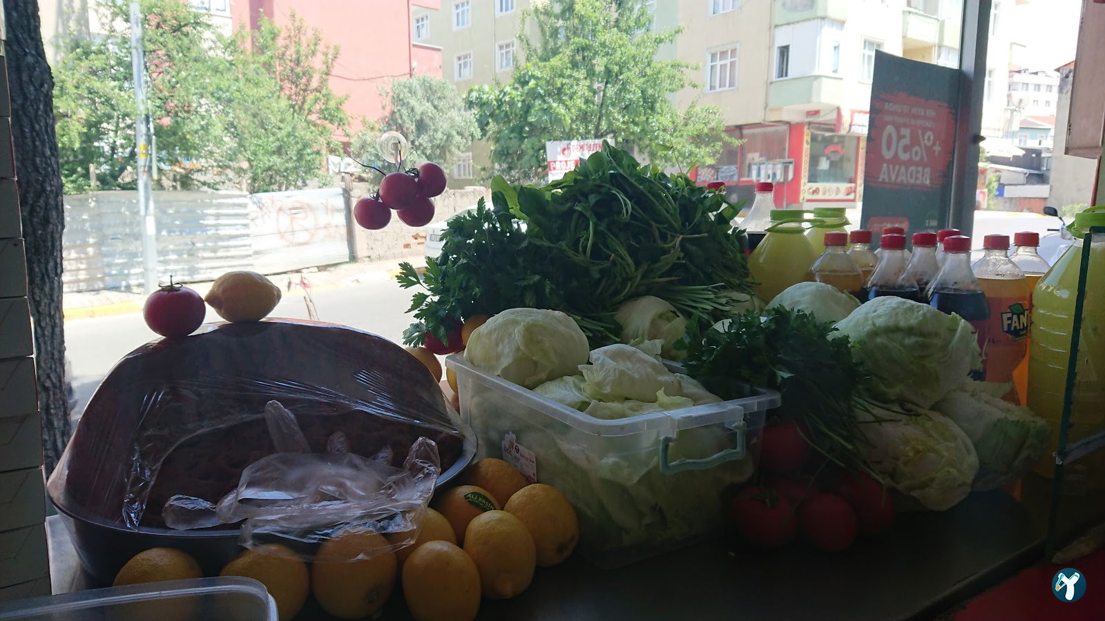 Yücco'Nun Yeri̇ Zi̇yafet Çi̇ğköfte.