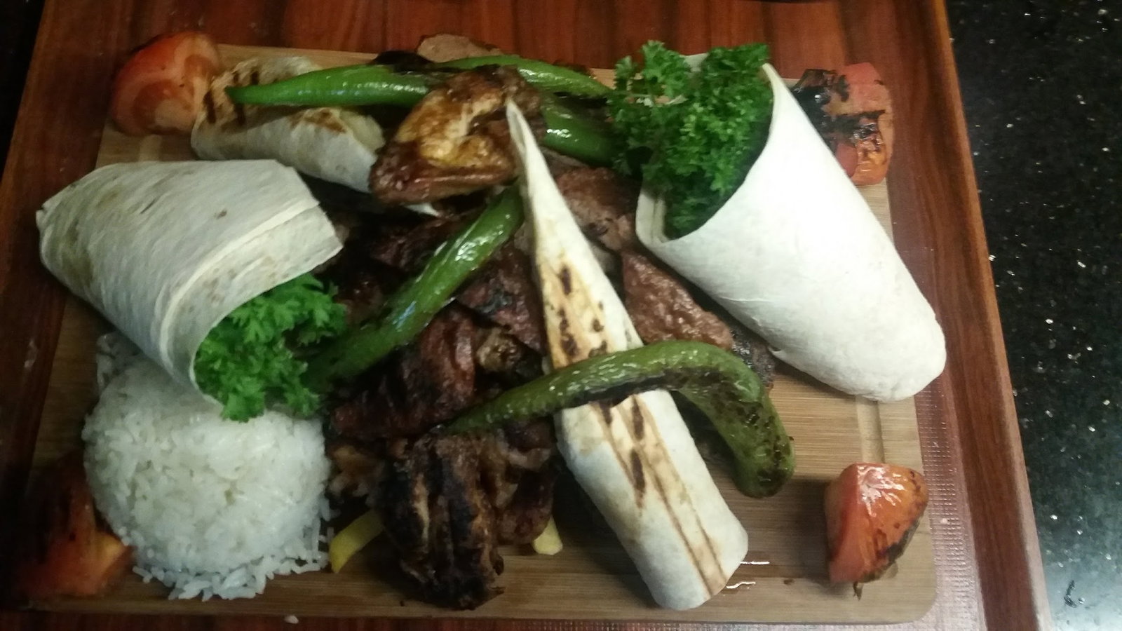 Terrace Li̇fe Cafe & Rest