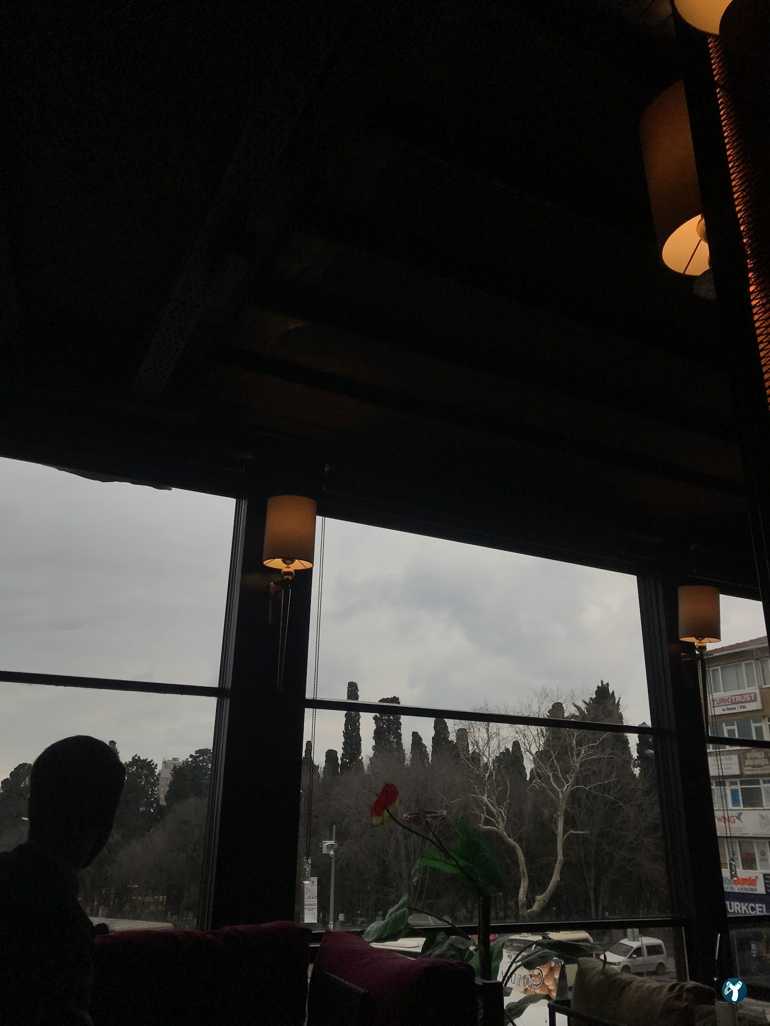 Terrace Li̇fe Cafe & Rest
