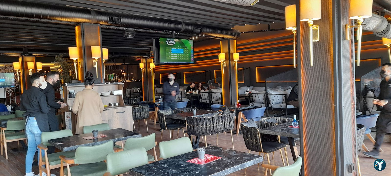 Terrace Li̇fe Cafe & Rest