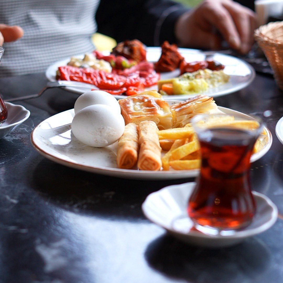 Terrace Li̇fe Cafe & Rest