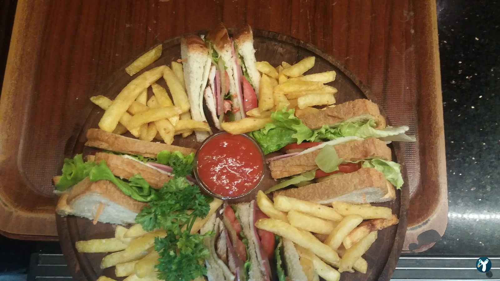 Terrace Li̇fe Cafe & Rest