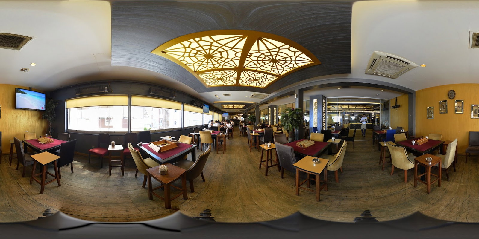Terrace Li̇fe Cafe & Rest