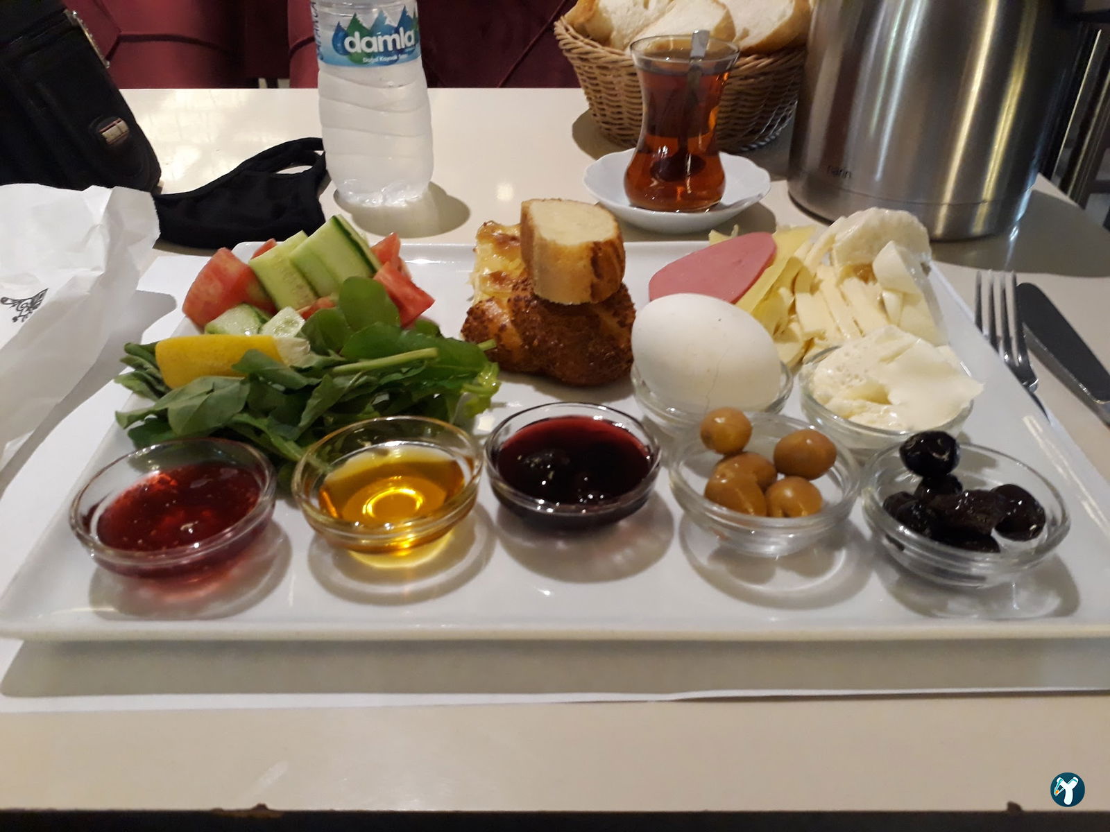Terrace Li̇fe Cafe & Rest
