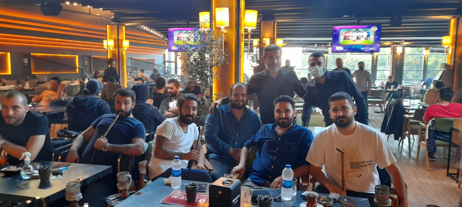 Terrace Li̇fe Cafe & Rest