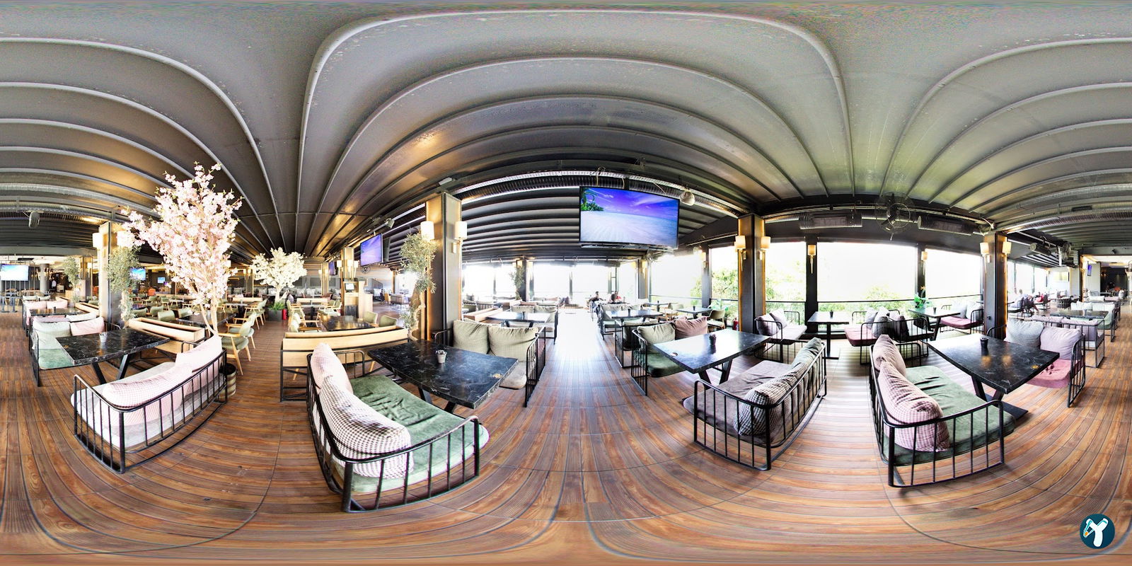 Terrace Li̇fe Cafe & Rest