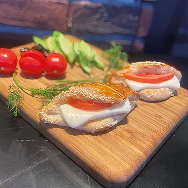 Domatesli & Kaşarlı Karaköy Poğaça