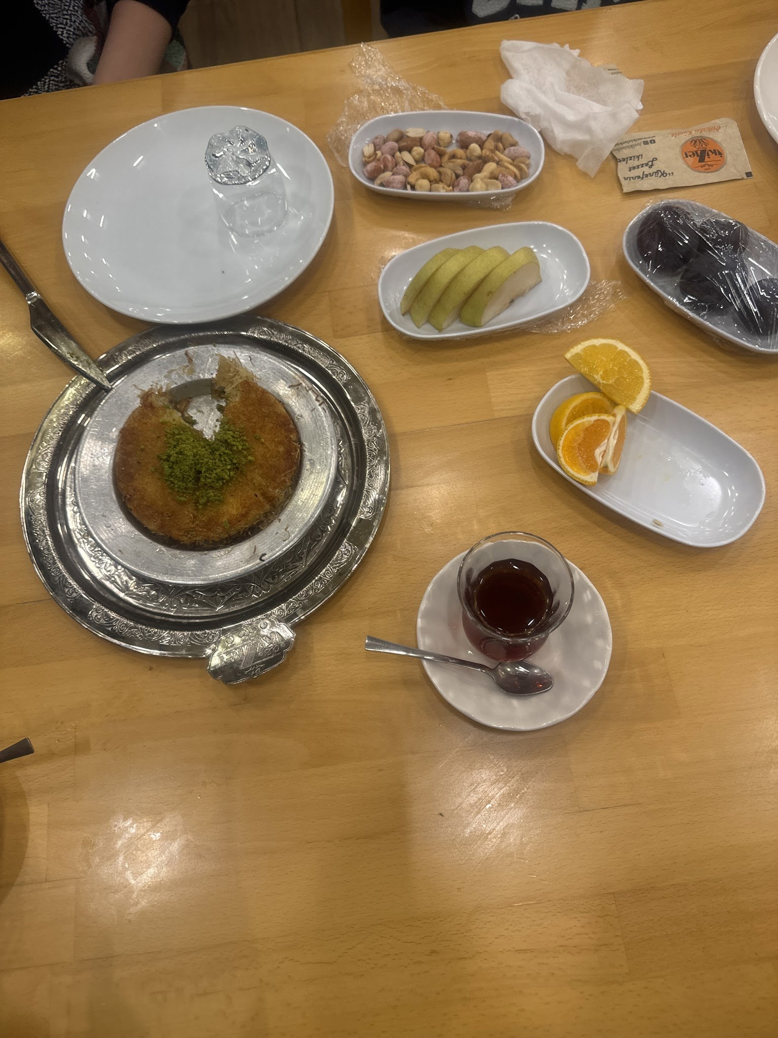 Ebuzade Restoran - Özikizler Künefe Baklava Silivri