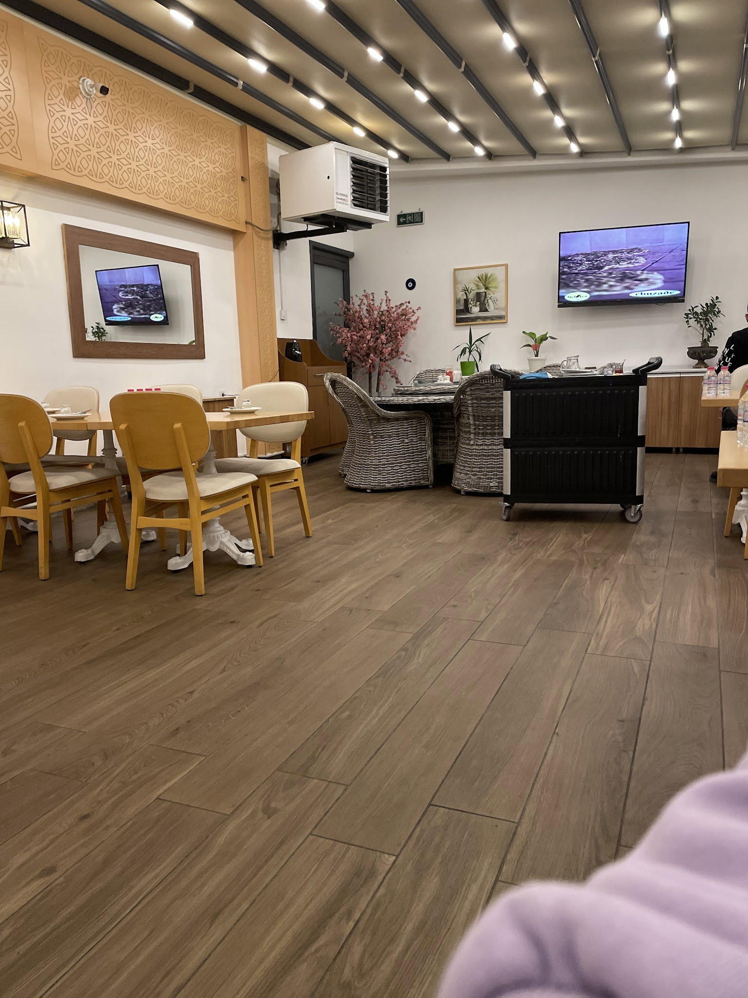 Ebuzade Restoran - Özikizler Künefe Baklava Silivri