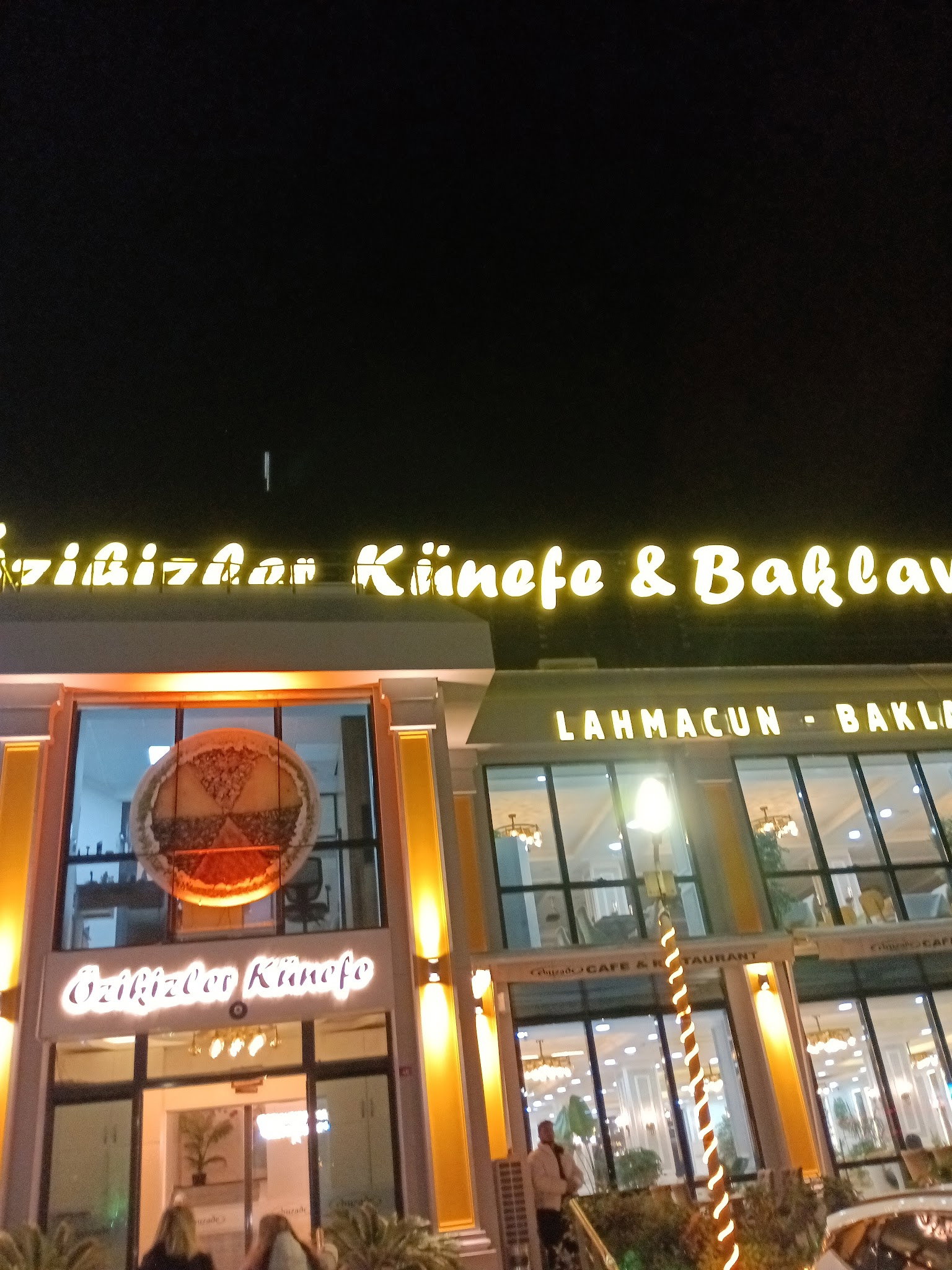 Ebuzade Restoran - Özikizler Künefe Baklava Silivri