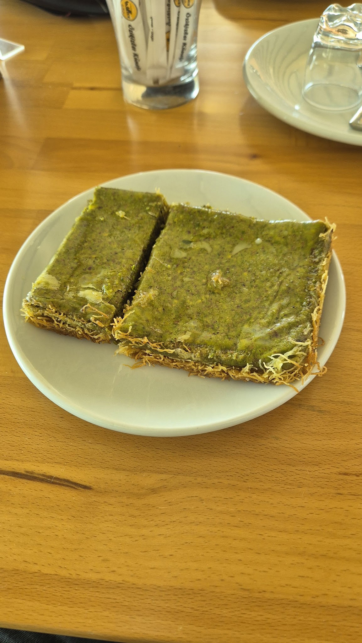 Ebuzade Restoran - Özikizler Künefe Baklava Silivri