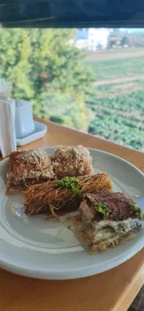 Ebuzade Restoran - Özikizler Künefe Baklava Silivri resimleri