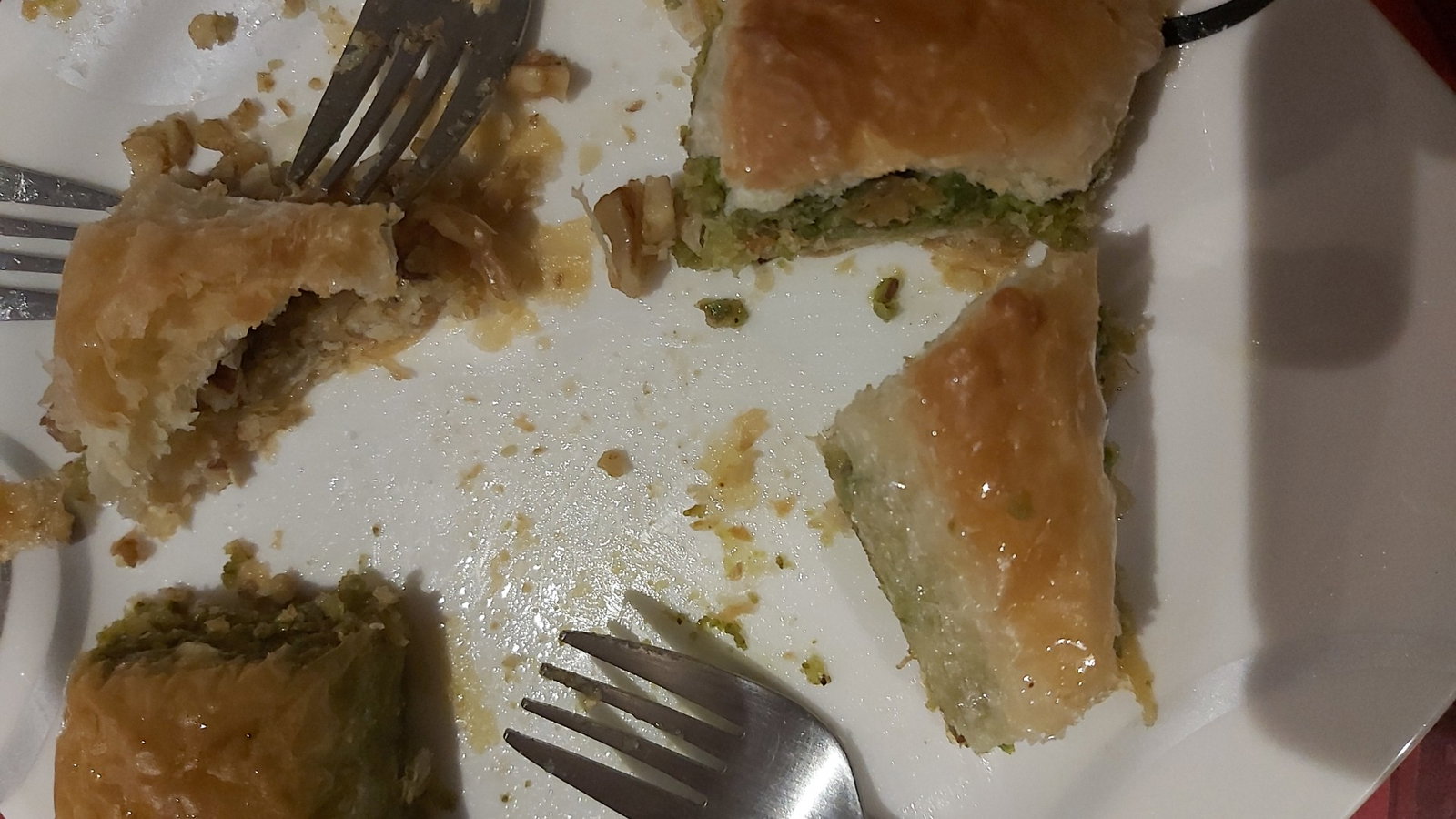 Ebuzade Restoran - Özikizler Künefe Baklava Silivri