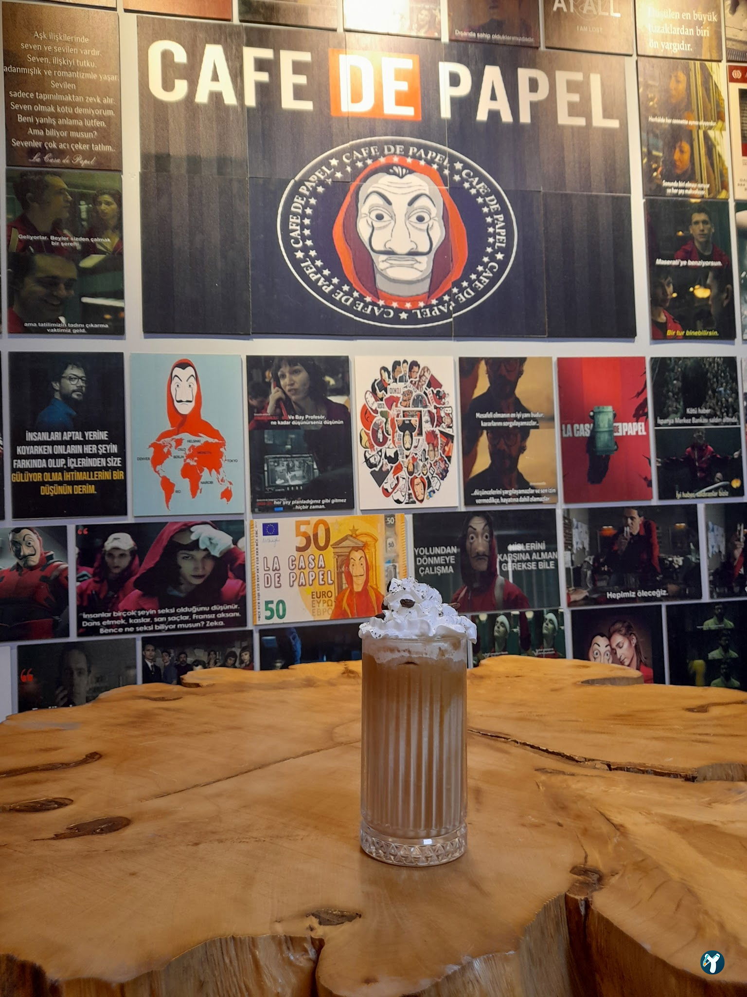 Cafe De Papel