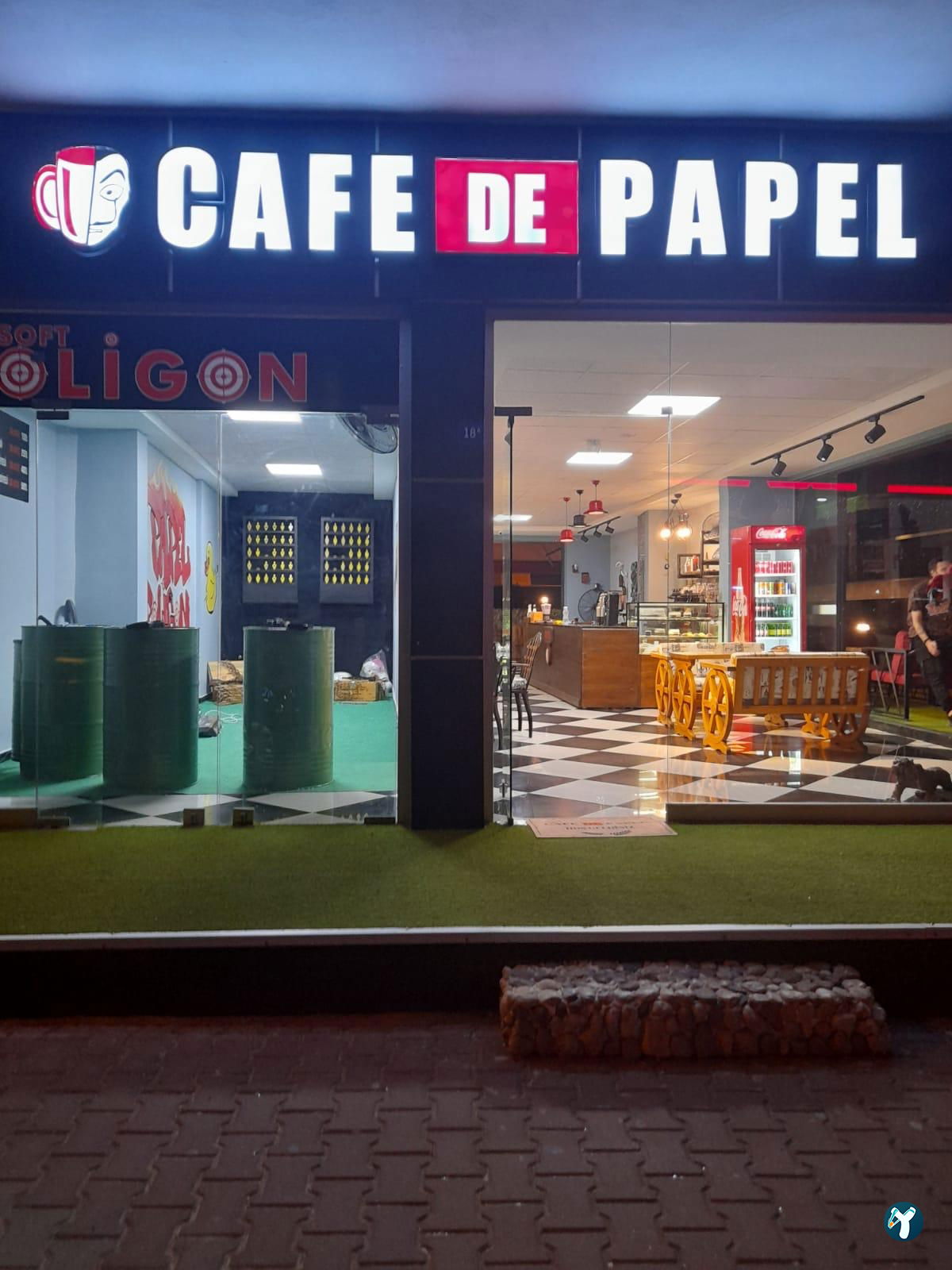 Cafe De Papel