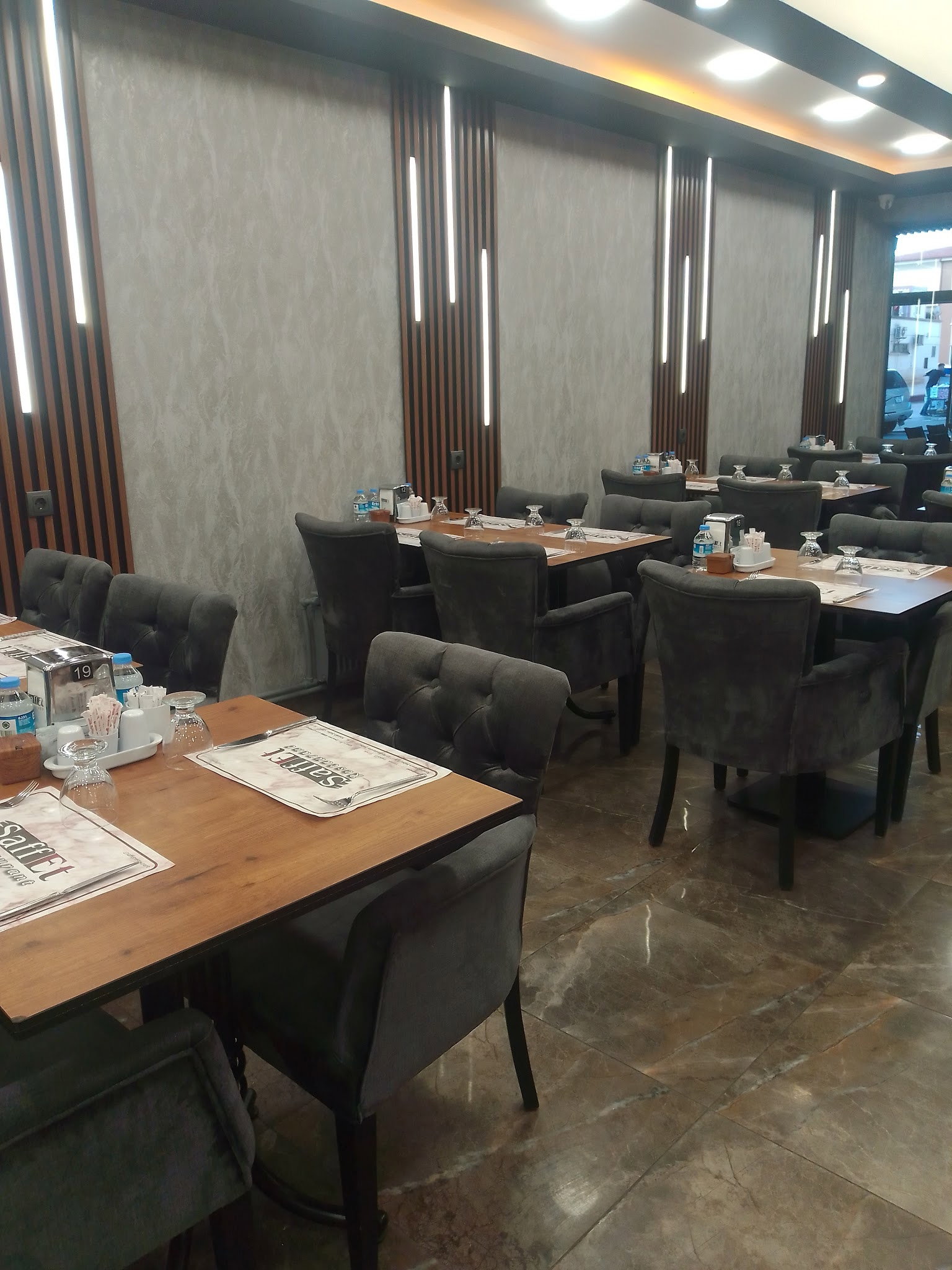 Saff-Et Döner Etlik Şubesi