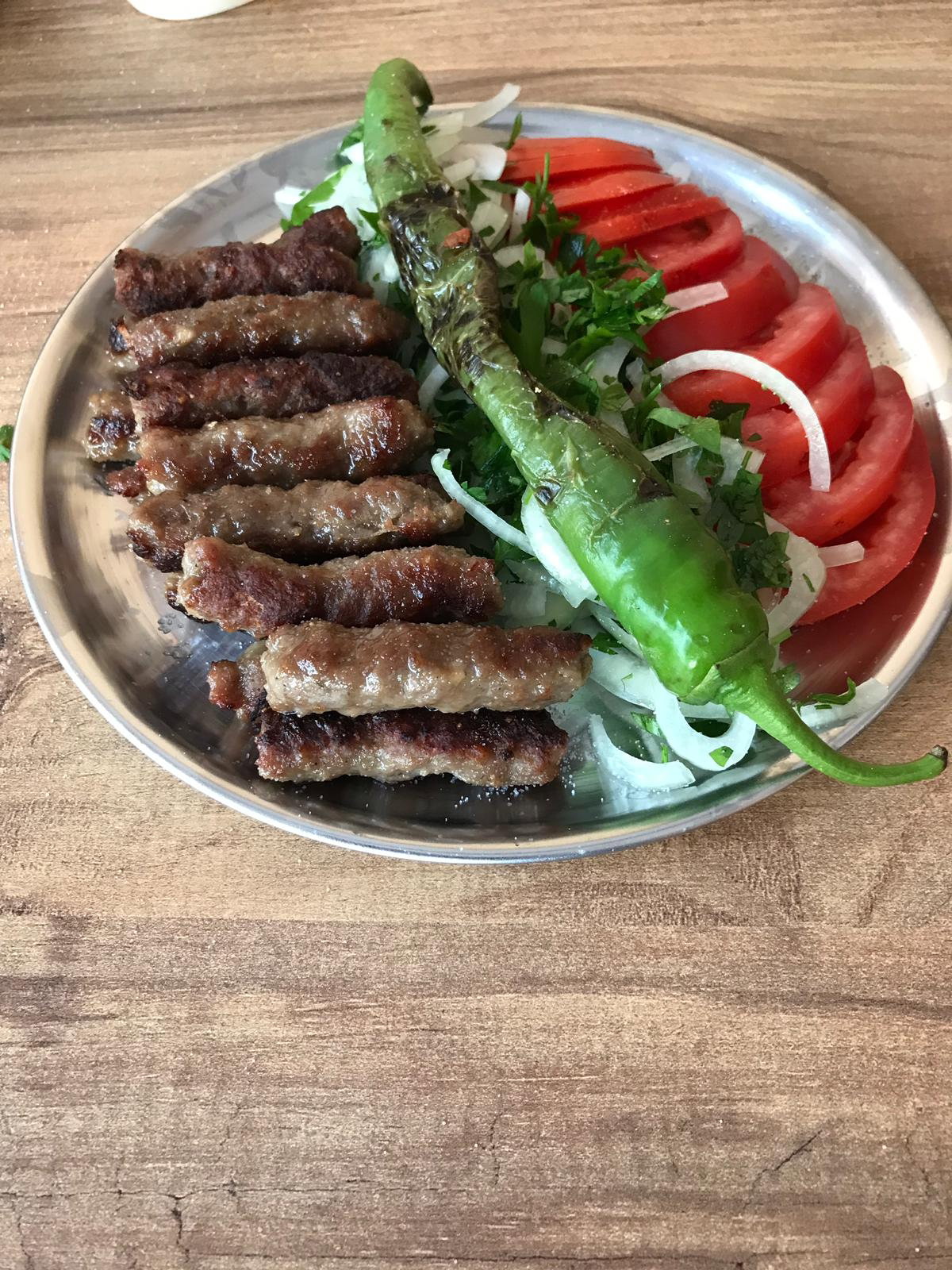 Köfteci̇ Nazmi̇