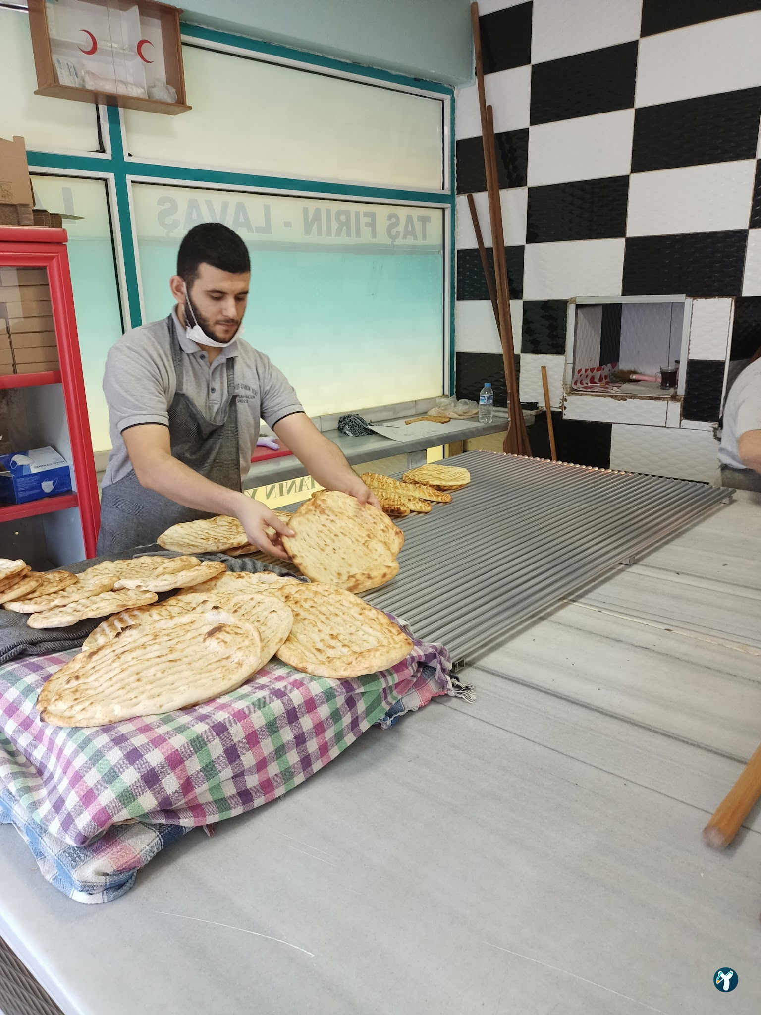 Mahmut Ustanın Yeri Pide Lavaş Lahmacun Salonu