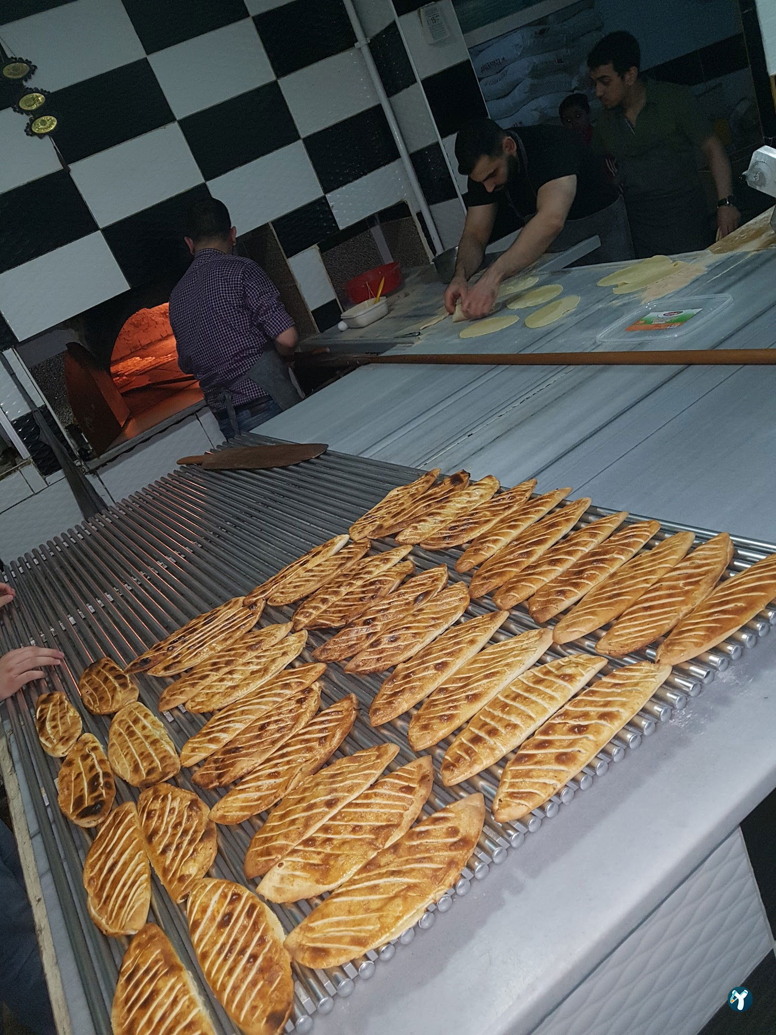 Mahmut Ustanın Yeri Pide Lavaş Lahmacun Salonu