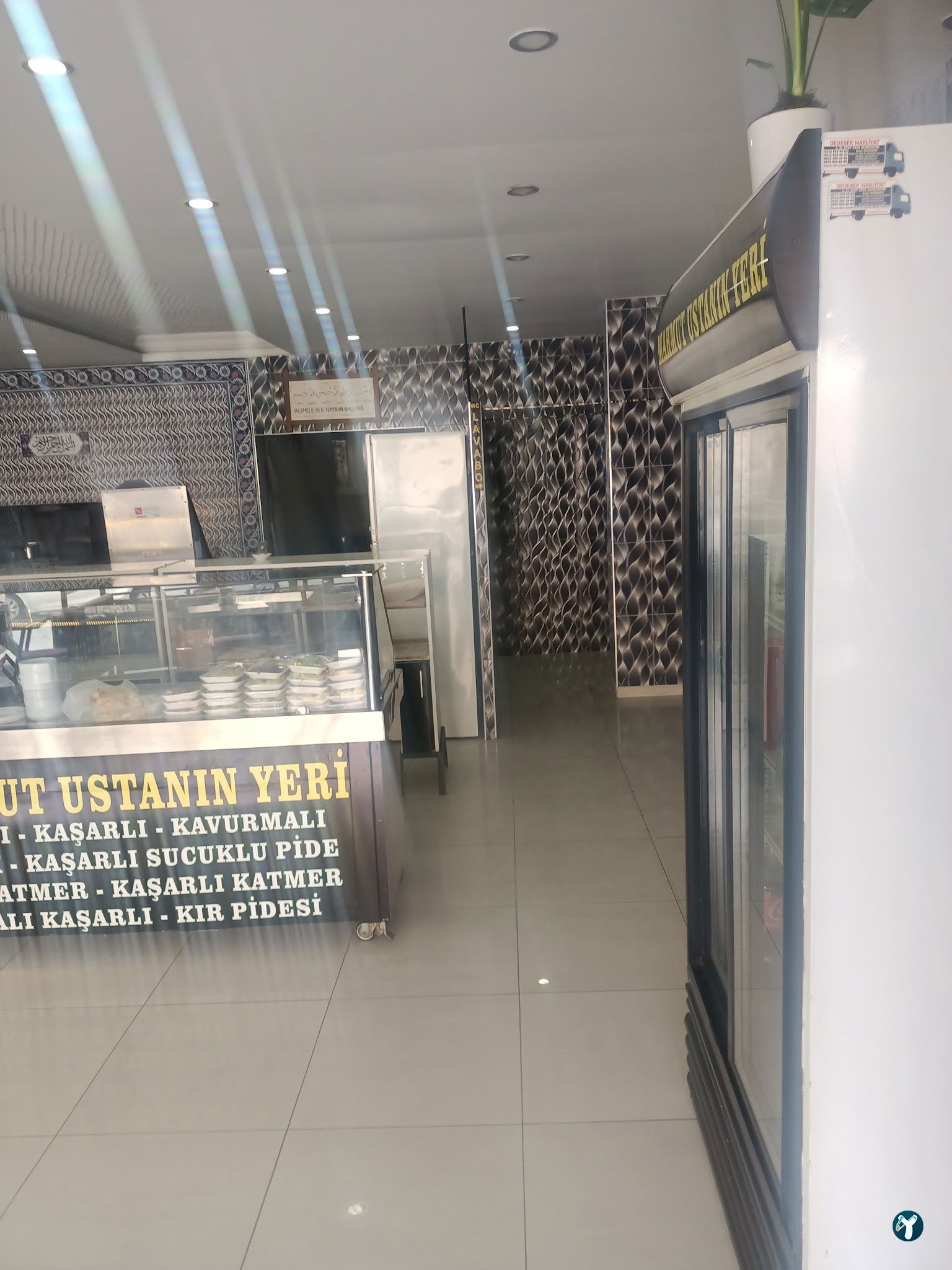 Mahmut Ustanın Yeri Pide Lavaş Lahmacun Salonu