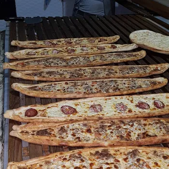 Mahmut Ustanın Yeri Pide Lavaş Lahmacun Salonu resimleri