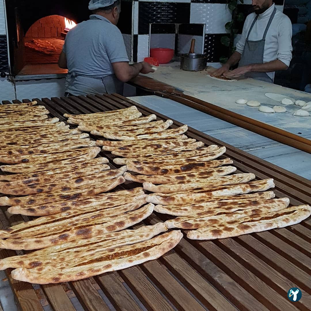Mahmut Ustanın Yeri Pide Lavaş Lahmacun Salonu