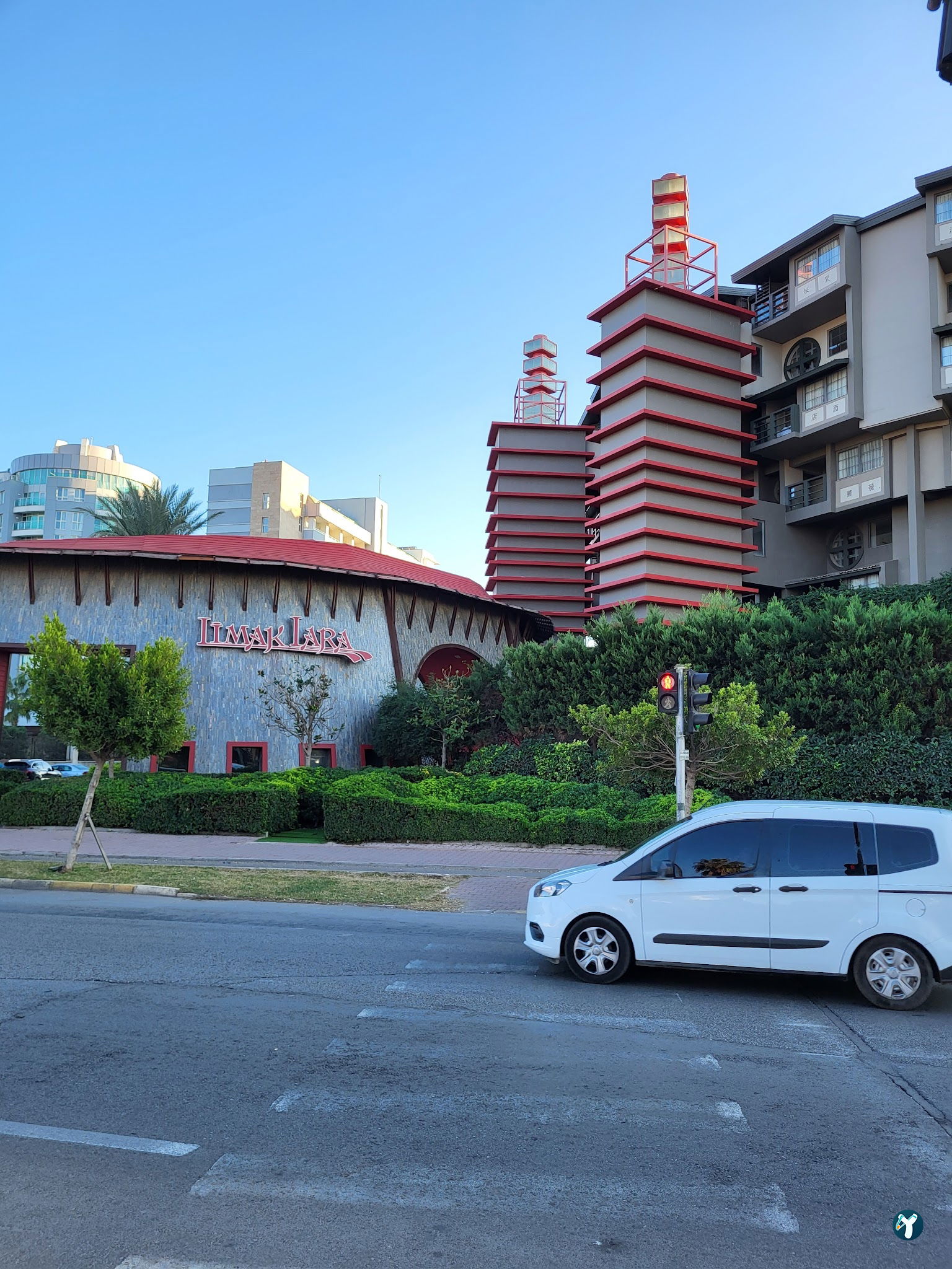 Limak Lara De Luxe Hotel & Resort
