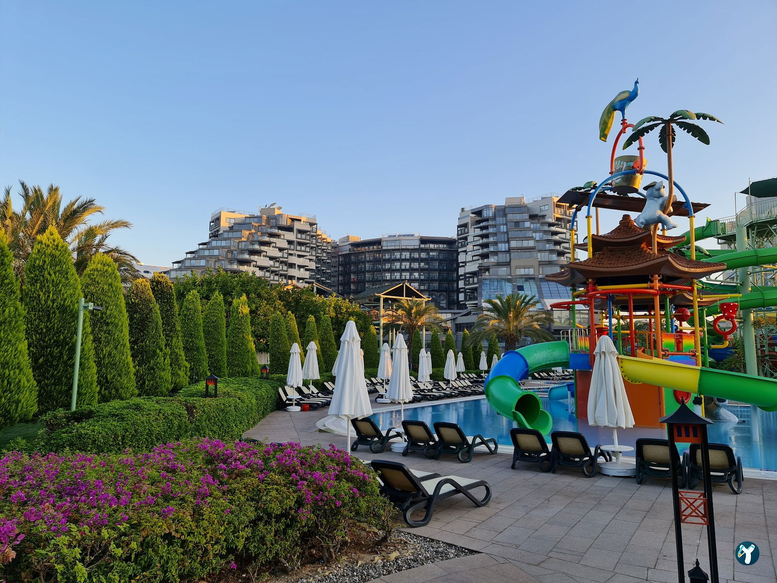 Limak Lara De Luxe Hotel & Resort