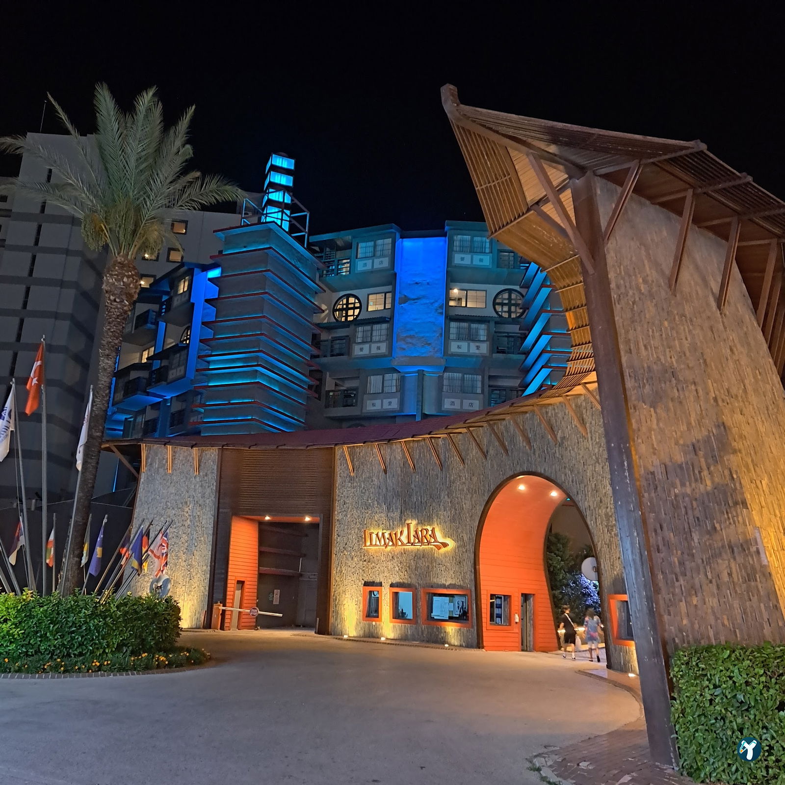 Limak Lara De Luxe Hotel & Resort