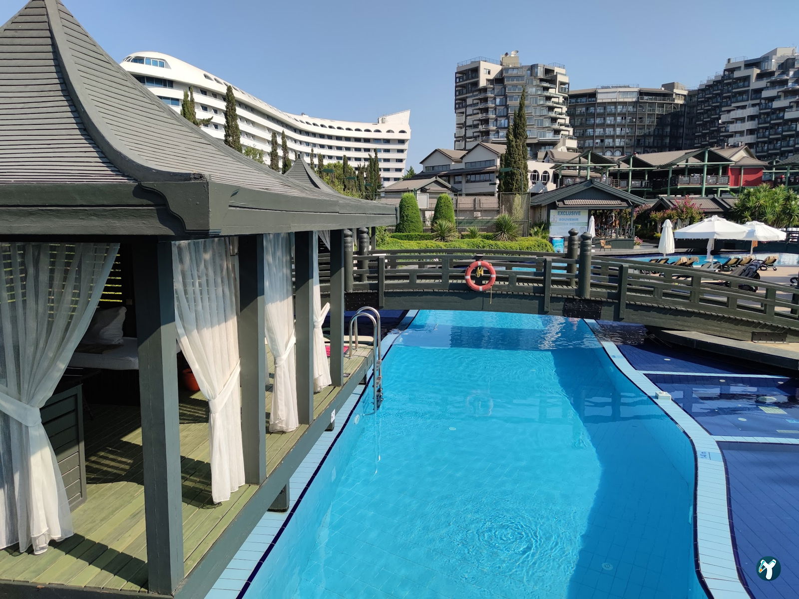 Limak Lara De Luxe Hotel & Resort