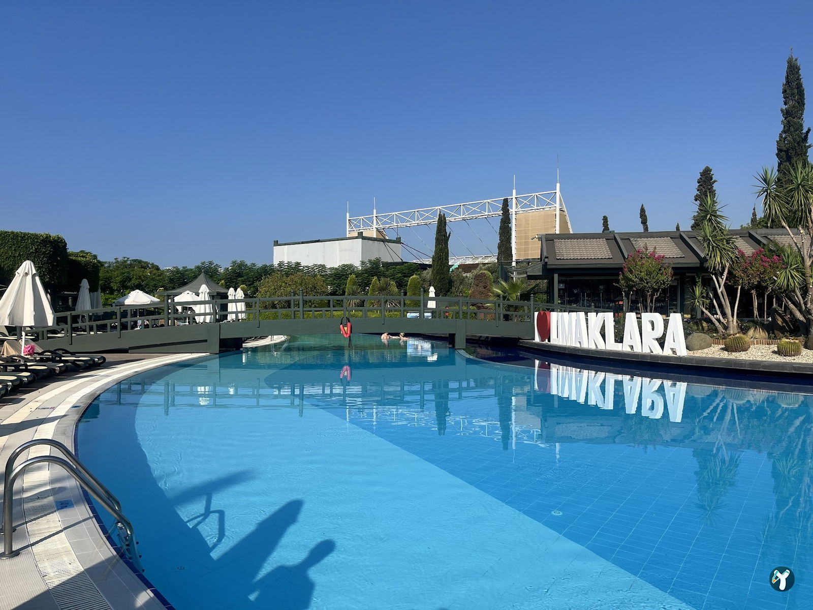 Limak Lara De Luxe Hotel & Resort