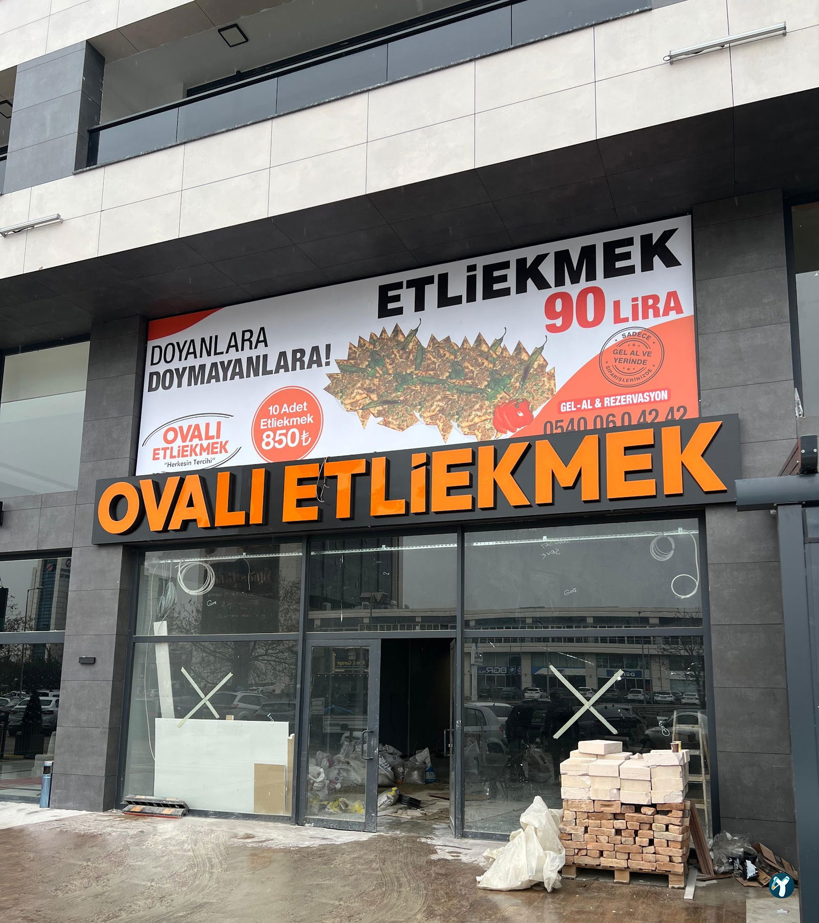 Ovalı Etliekmek Yenimahalle