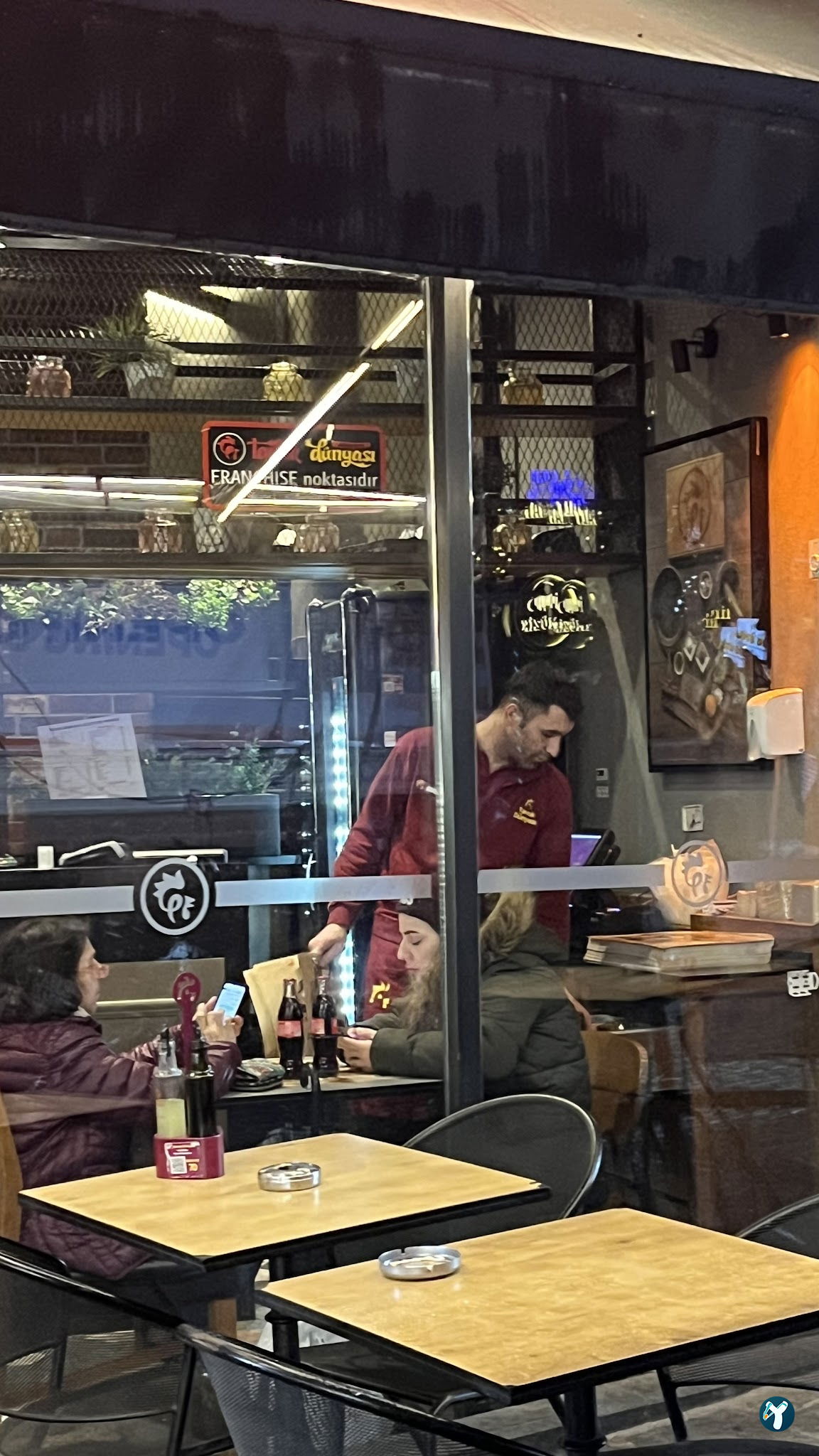 Tavuk Dünyası 34 Beşiktaş