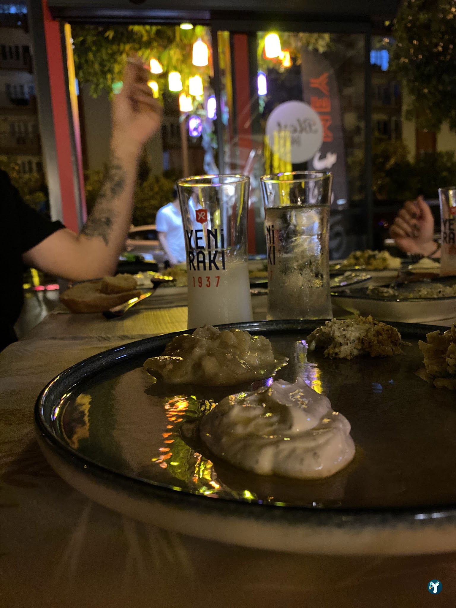 Blest Cafe & Restaurant